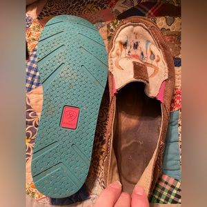 Ariat Cruisers, size 9